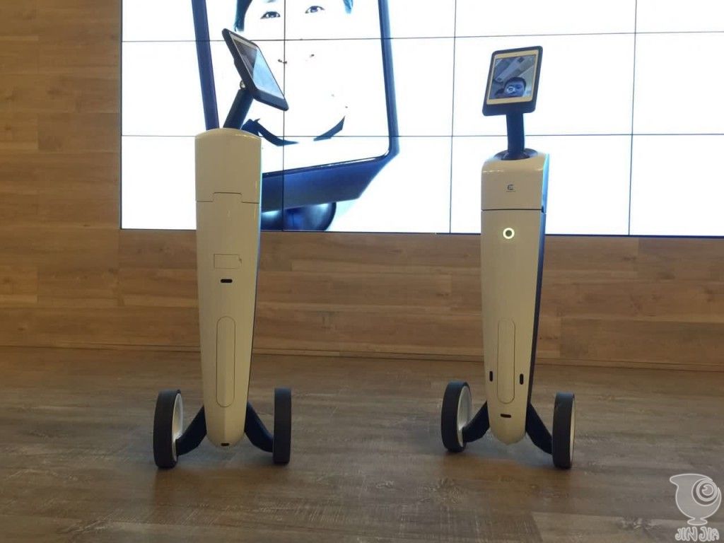 EZ Robotics 在深圳正式发布陪伴型的智能机器人 TBOT