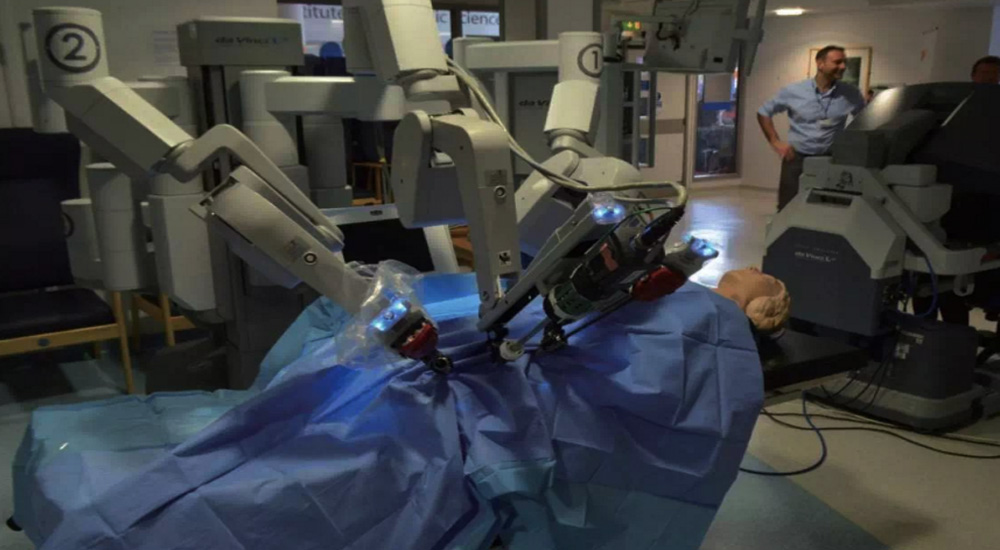 骨科手术机器人带你走进“微孔”时代
