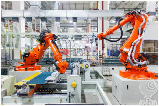 中国建成“透明工厂” 日本机器人算什么?