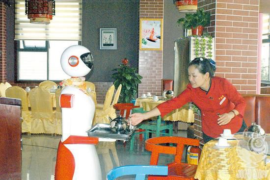餐厅机器人，是帮手还是噱头？ 